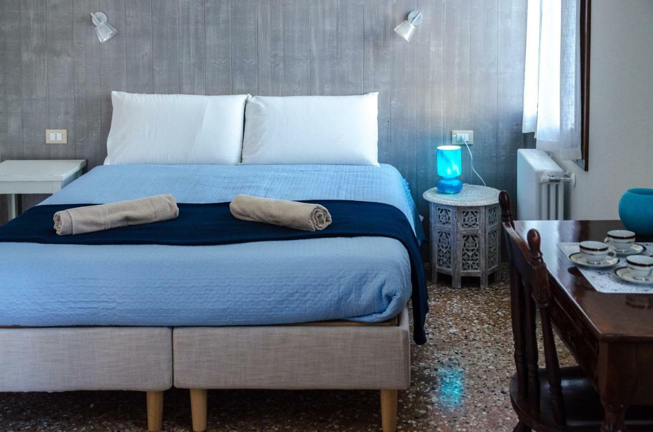 Appartamento Azzurro Two Bathrooms Veneza Exterior foto